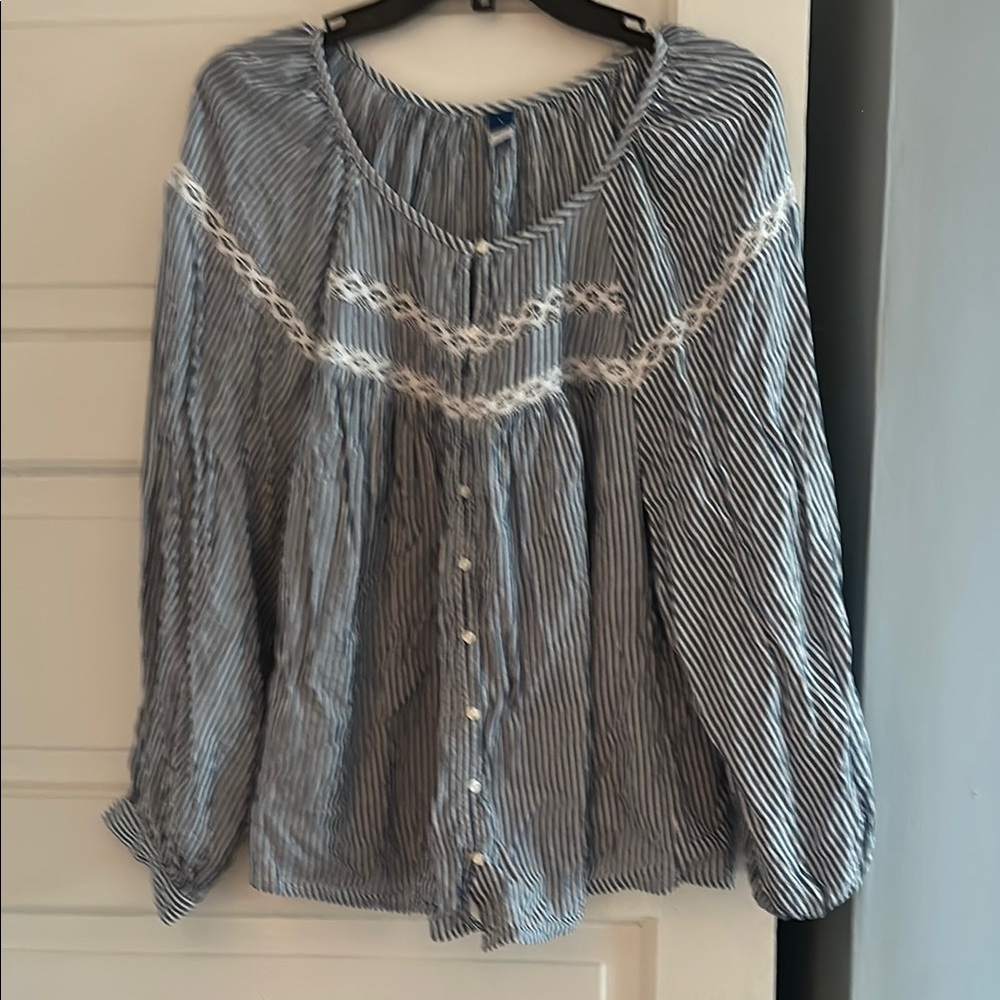 🌸Old navy boho Blue Striped Women's Top - Picture 2 of 4